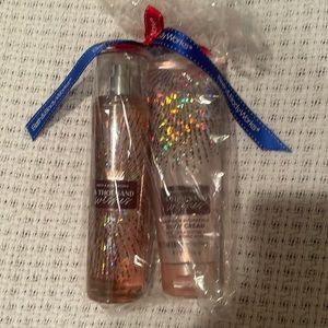 BATH & BODY WORKS - Fragrance mist and Hydrating body cream.